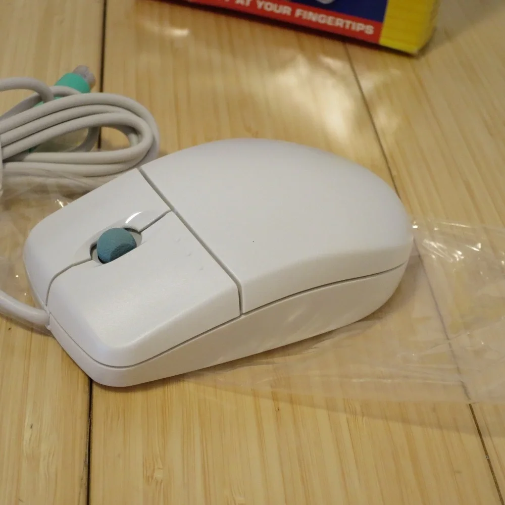 NOS Vintage Mitsumi PS2 Ball Mouse EW4ECM-S3101 2 Button with Scroll Wheel